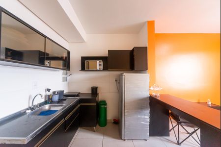 Cozinha de apartamento para alugar com 1 quarto, 30m² em Jardim Algarve, Alvorada
