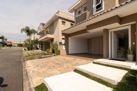 Fachada de casa de condomínio à venda com 4 quartos, 316m² em Xaxim, Curitiba