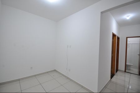 Sala de apartamento para alugar com 2 quartos, 45m² em Vila Albertina, São Paulo