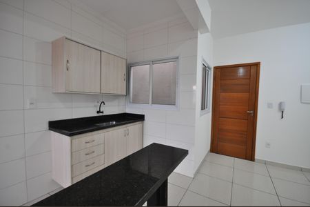 Cozinha de apartamento para alugar com 2 quartos, 45m² em Vila Albertina, São Paulo