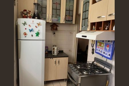 Cozinha de apartamento à venda com 2 quartos, 47m² em Havaí, Belo Horizonte