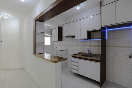 Cozinha de apartamento para alugar com 2 quartos, 63m² em Loteamento Mogilar, Mogi das Cruzes