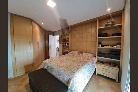 Casa à venda com 5 quartos, 430m² em São Fernando Residencia, Barueri