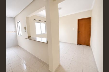 Sala de apartamento para alugar com 1 quarto, 45m² em Santa Genoveva, Goiânia