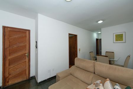 Apartamento à venda com 3 quartos, 69m² em Carlos Prates, Belo Horizonte