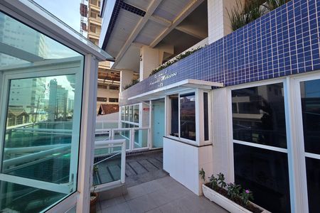 Apartamento para alugar com 64m², 2 quartos e 1 vaga Apartamento para alugar com 64m², 2 quartos e 1 vagaFachada
