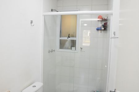 banheiro social de apartamento para alugar com 2 quartos, 66m² em Cidade Luíza, Jundiaí