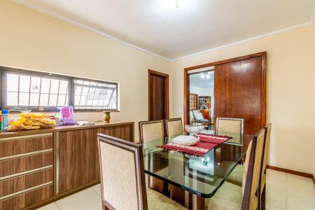 Casa à venda com 5 quartos, 250m² em Pompeia, São Paulo