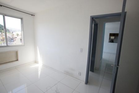 Quarto 1 de apartamento para alugar com 2 quartos, 63m² em Taquara, Rio de Janeiro