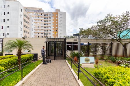 Fachada de apartamento à venda com 2 quartos, 48m² em Vila Carmosina, São Paulo