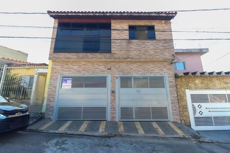 Fachada de casa à venda com 5 quartos, 268m² em Vila Aparecida, São Paulo
