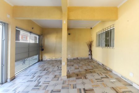 Garagem de casa à venda com 5 quartos, 268m² em Vila Aparecida, São Paulo