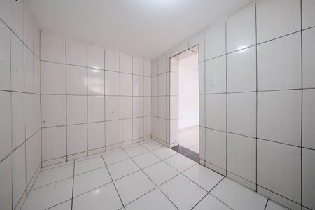Cozinha e Área de Serviço de casa para alugar com 1 quarto, 50m² em Vila Londrina, São Paulo