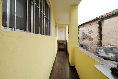 Cozinha e Área de Serviço de casa para alugar com 1 quarto, 50m² em Vila Londrina, São Paulo