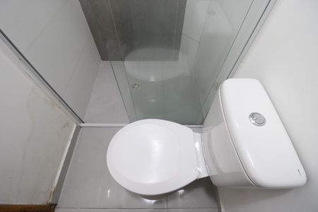 Banheiro de apartamento para alugar com 2 quartos, 45m² em Jardim Nossa Senhora do Carmo, São Paulo