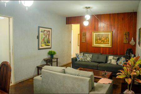 Apartamento para alugar com 3 quartos, 110m² em Setor Central, Goiânia