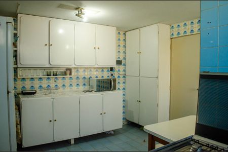Cozinha de apartamento para alugar com 3 quartos, 110m² em Setor Central, Goiânia