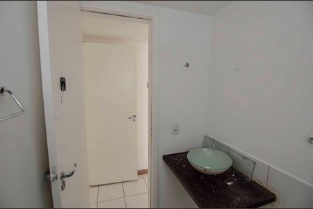 Apartamento para alugar com 56m², 2 quartos e 1 vaga Apartamento para alugar com 56m², 2 quartos e 1 vagaBanheiro da Suíte