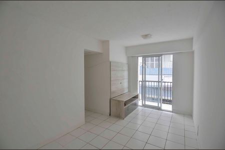 Apartamento para alugar com 56m², 2 quartos e 1 vaga Apartamento para alugar com 56m², 2 quartos e 1 vagaSala