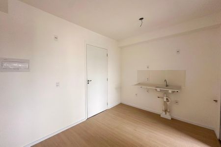 Sala/Cozinha de apartamento à venda com 2 quartos, 29m² em Vila Santo Estefano, São Paulo