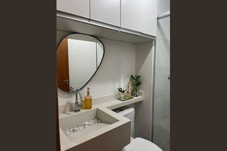 Banheiro de apartamento à venda com 2 quartos, 143m² em Santos Dumont, São Leopoldo