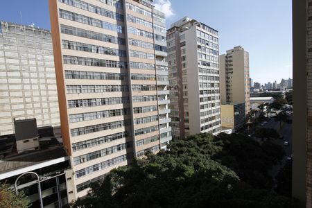 Vista de kitnet/studio para alugar com 1 quarto, 47m² em Centro, Belo Horizonte