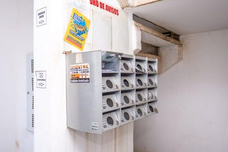 Área comum- Caixa de correspondência do bloco de apartamento para alugar com 2 quartos, 47m² em Jardim Recanto, Americana