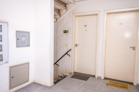 Apartamento para alugar com 47m², 2 quartos e 1 vaga Apartamento para alugar com 47m², 2 quartos e 1 vagaÁrea comum- Hall do andar