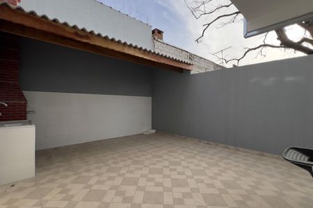 Área de Serviço e Churrasqueira de casa à venda com 3 quartos, 125m² em Jardim Presidente Dutra, Guarulhos