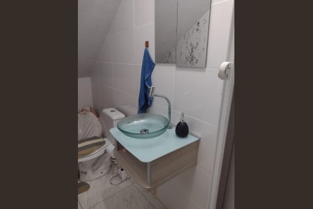 Casa para alugar com 230m², 3 quartos e 2 vagas Casa para alugar com 230m², 3 quartos e 2 vagasBanheiro