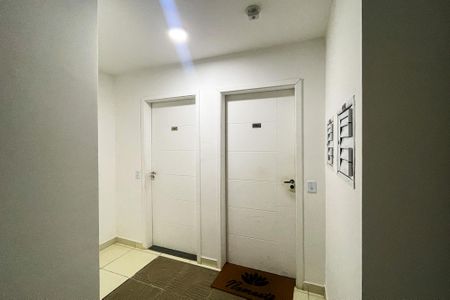 Apartamento para alugar com 47m², 2 quartos e 1 vaga Apartamento para alugar com 47m², 2 quartos e 1 vagaHall Andar