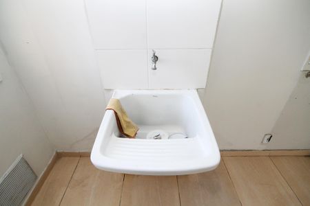 Apartamento para alugar com 47m², 2 quartos e 1 vaga Apartamento para alugar com 47m², 2 quartos e 1 vagaLavanderia