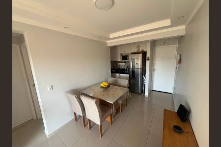 Sala de apartamento para alugar com 2 quartos, 50m² em Jardim Elizabete, Embu das Artes