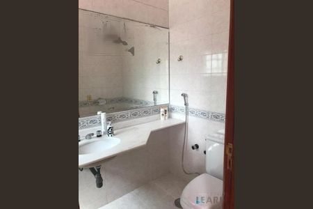 Casa à venda com 329m², 4 quartos e 4 vagas