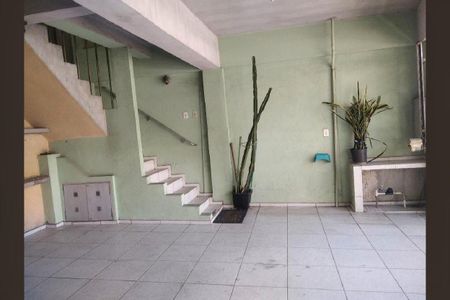 Casa à venda com 161m², 2 quartos e 2 vagas Casa à venda com 161m², 2 quartos e 2 vagasGaragem