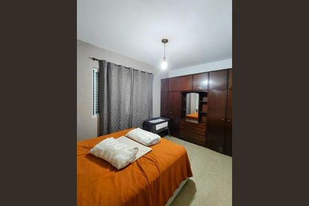 Quarto de casa à venda com 2 quartos, 161m² em Parque Assuncao, Taboão da Serra