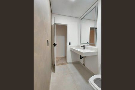 Banheiro de casa à venda com 2 quartos, 161m² em Parque Assuncao, Taboão da Serra