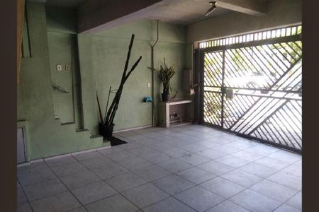 Casa à venda com 161m², 2 quartos e 2 vagas Casa à venda com 161m², 2 quartos e 2 vagasGaragem