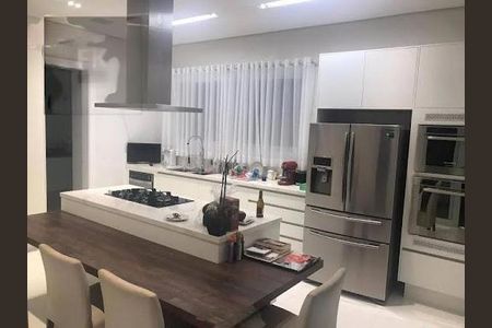 Casa à venda com 3 quartos, 445m² em Centro Comercial Jubran, Barueri