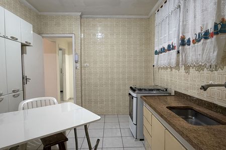 Cozinha de apartamento para alugar com 1 quarto, 59m² em Aparecida, Santos