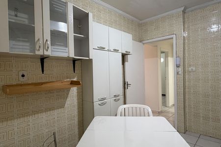 Cozinha de apartamento para alugar com 1 quarto, 59m² em Aparecida, Santos