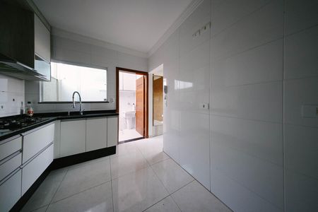 Cozinha de casa de condomínio à venda com 2 quartos, 65m² em Vila Ré, São Paulo
