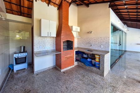 Quintal de casa de condomínio à venda com 3 quartos, 546m² em Pendotiba, Niterói