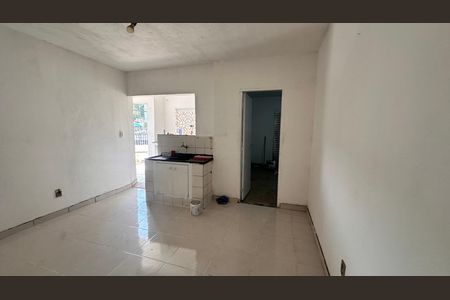 Cozinha de casa para alugar com 2 quartos, 100m² em Jardim Neide, São Paulo