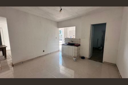 Cozinha de casa para alugar com 2 quartos, 100m² em Jardim Neide, São Paulo