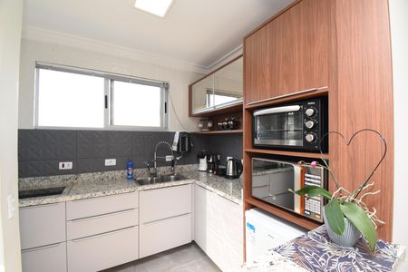 Sala/Cozinha de apartamento à venda com 1 quarto, 43m² em Rebouças, Curitiba