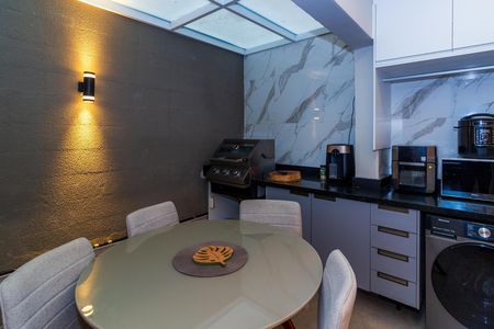 Apartamento à venda com 90m², 2 quartos e 1 vaga Apartamento à venda com 90m², 2 quartos e 1 vagaEspaço Gourmet