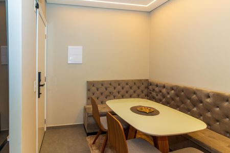 Apartamento à venda com 90m², 2 quartos e 1 vaga Apartamento à venda com 90m², 2 quartos e 1 vagaSala