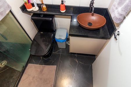 Apartamento à venda com 90m², 2 quartos e 1 vaga Apartamento à venda com 90m², 2 quartos e 1 vagaBanheiro da Suíte