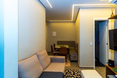 Sala de apartamento para alugar com 2 quartos, 90m² em Jardim Santo Antoninho, São Paulo